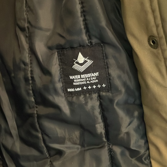 Stylish snow jacket - Picture 4 of 5